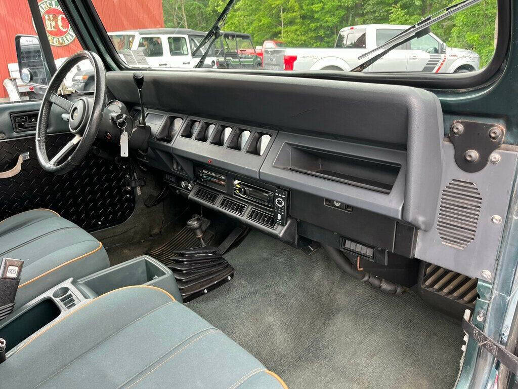 1994 Jeep Wrangler 28
