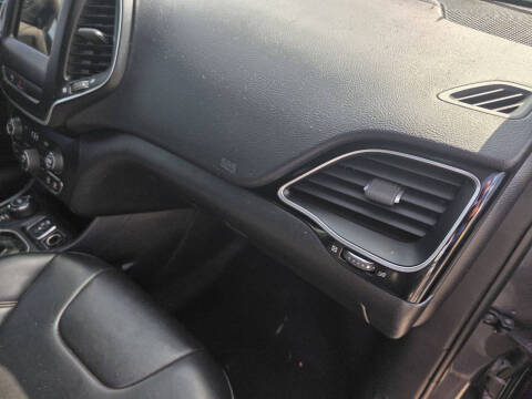 2020 Jeep Cherokee Altitude