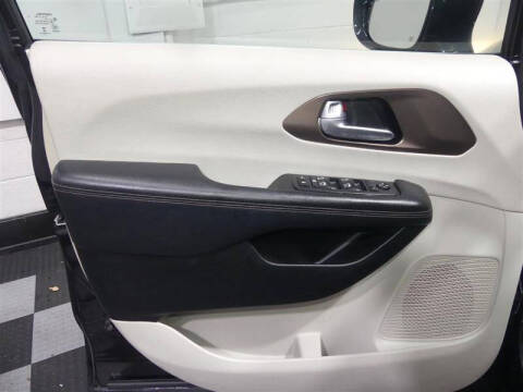 2018 Chrysler Pacifica Touring L Plus