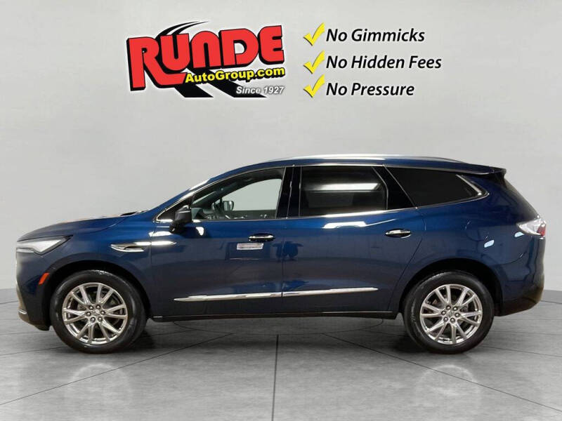 2023 Buick Enclave Premium