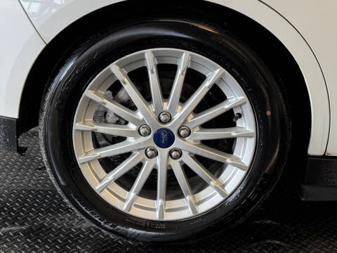 2014 Ford C-MAX Hybrid SE