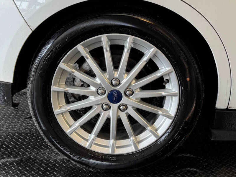 2014 Ford C-MAX Hybrid SE