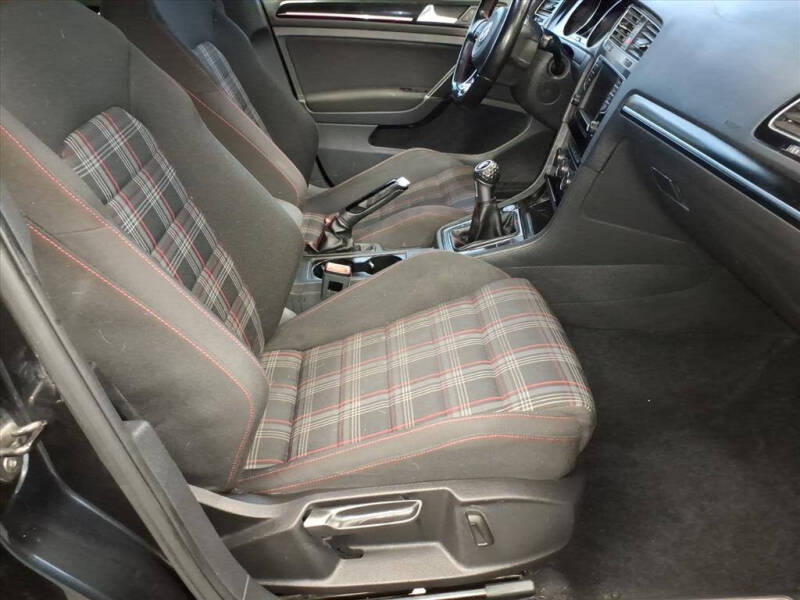 2017 Volkswagen Golf GTI Autobahn