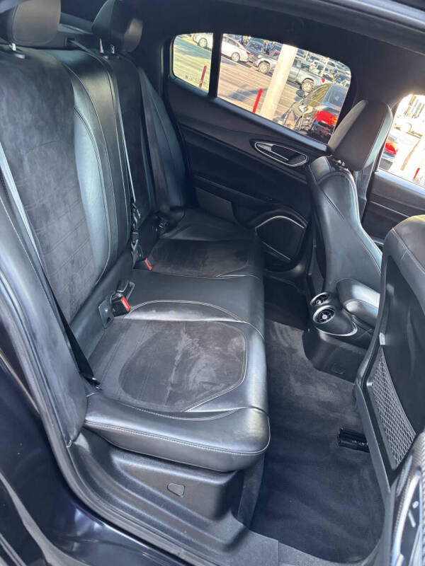 2017 Alfa Romeo Giulia Quadrifoglio