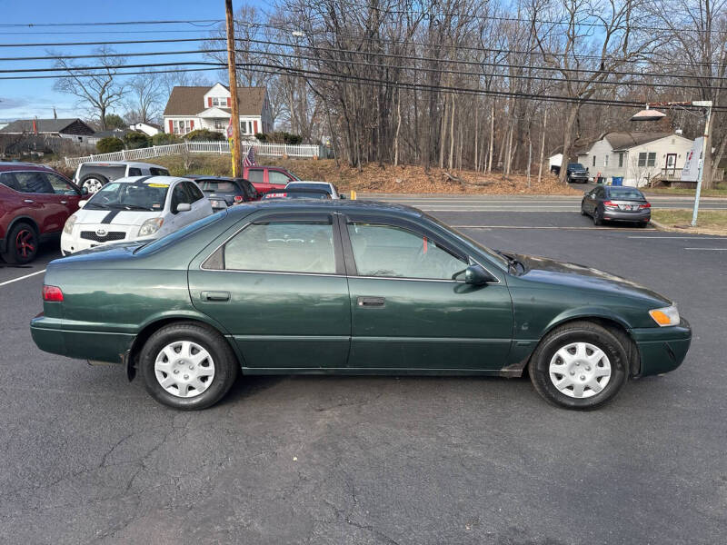 1999 Toyota Camry CE photo 4