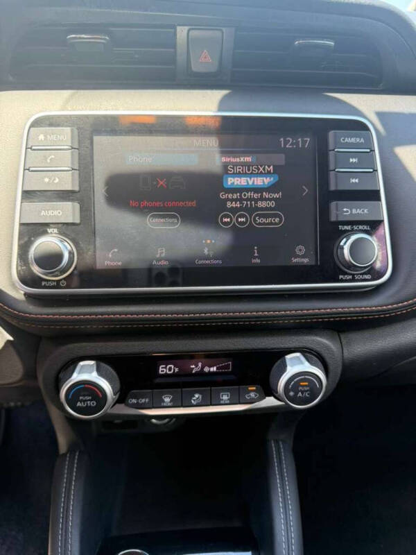 2020 Nissan Kicks SR