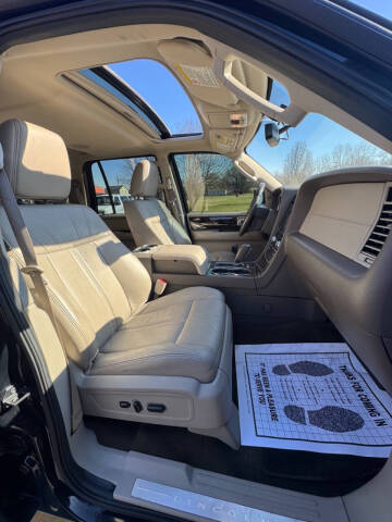 2016 Lincoln Navigator Select