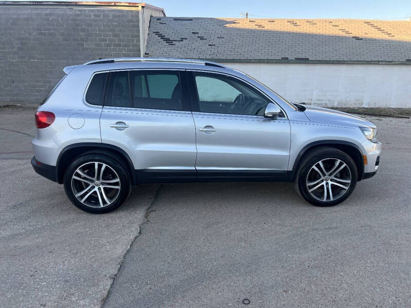 2017 Volkswagen Tiguan 2.0T SEL 4Motion