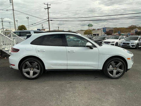 2018 Porsche Macan S