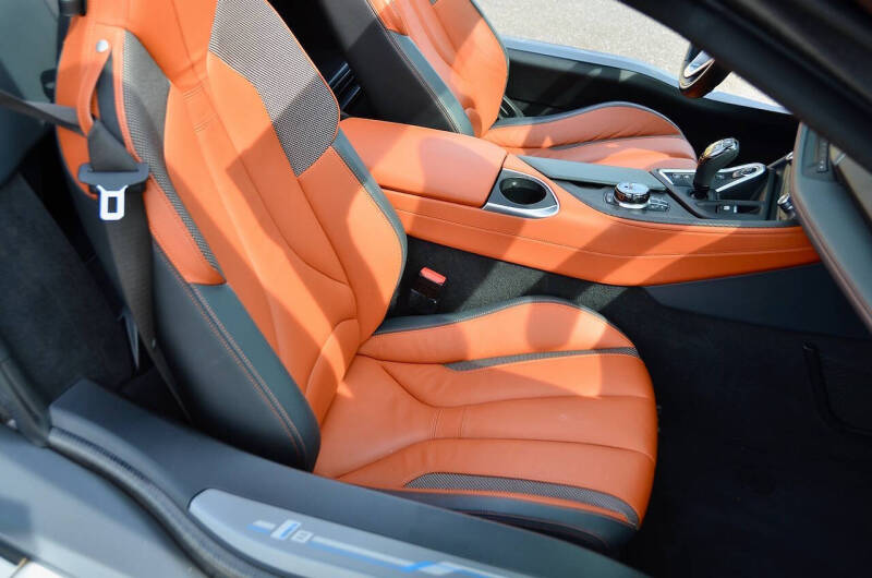 2019 BMW i8