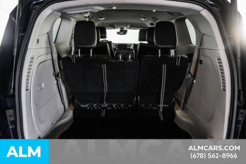 2024 Chrysler Pacifica Plug-In Hybrid Select