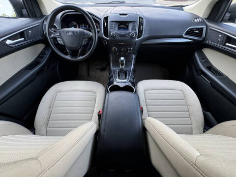 2017 Ford Edge SE