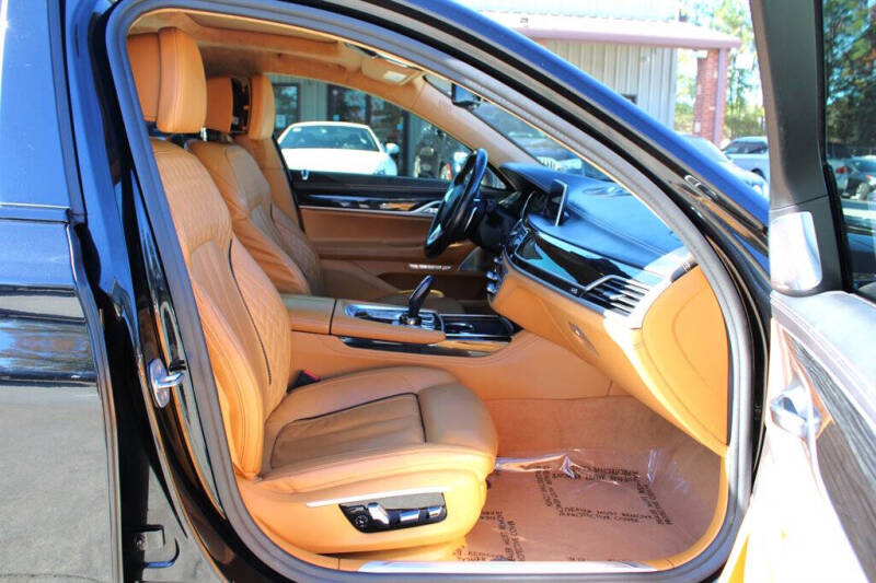 2018 BMW 7 Series 740i