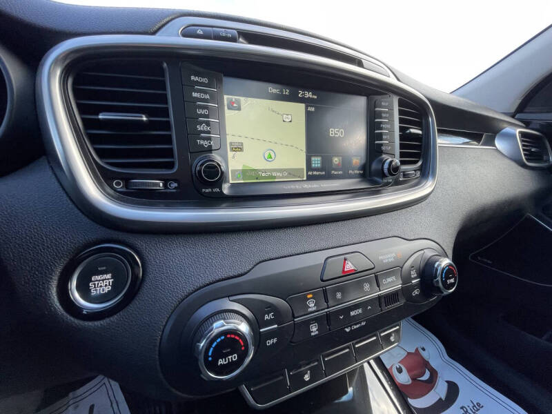 2016 Kia Sorento SX V6