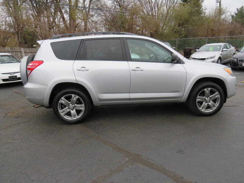 2009 Toyota RAV4 Sport photo 7