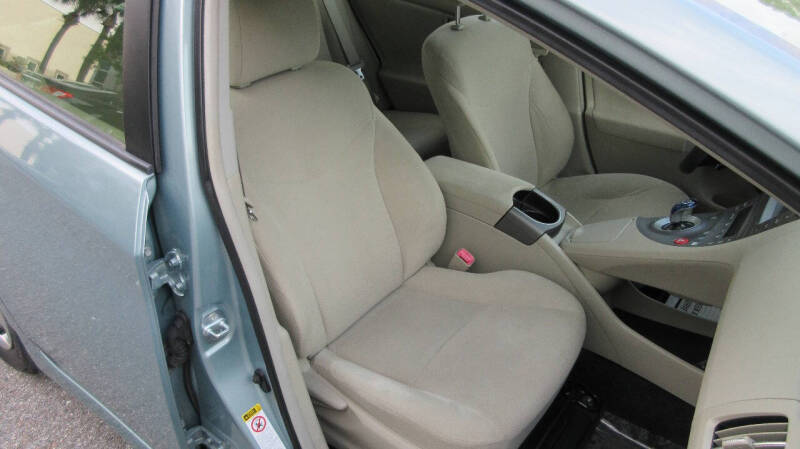 2012 Toyota Prius Two