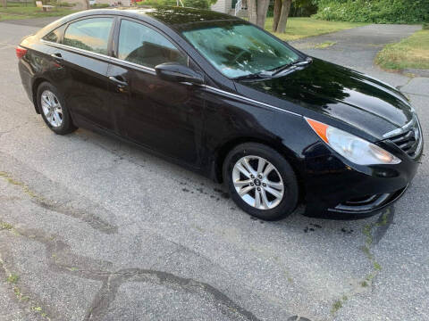 2011 Hyundai Sonata for sale at Reliable Motors in Seekonk MA