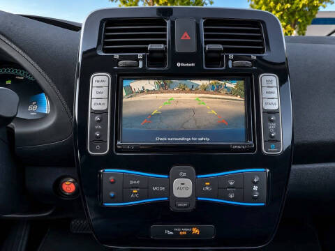 2016 Nissan LEAF SV