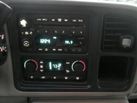 2003 Chevrolet Tahoe LS