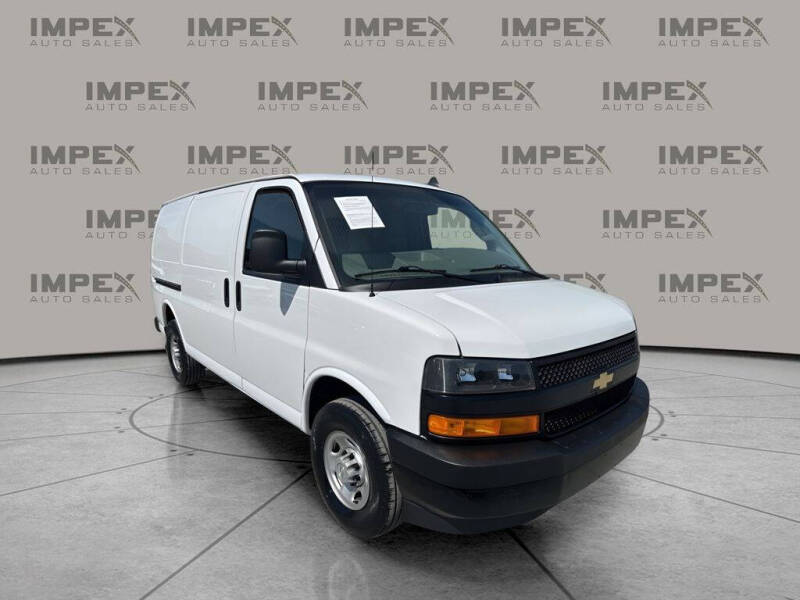 2023 Chevrolet Express 2500