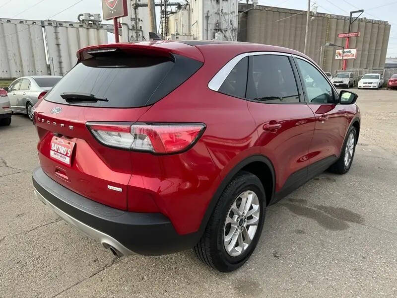 2020 Ford Escape SE