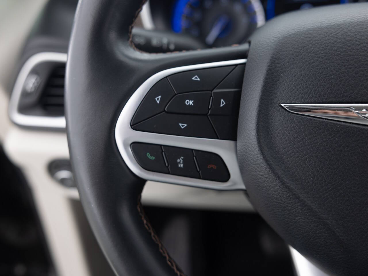 Used Car 2017 Chrysler Pacifica  Touring L 4dr Mini Van For Sale Under $15,000 In Coal City, Illinois