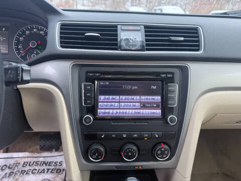 2015 Volkswagen Passat 1.8T Limited Edition