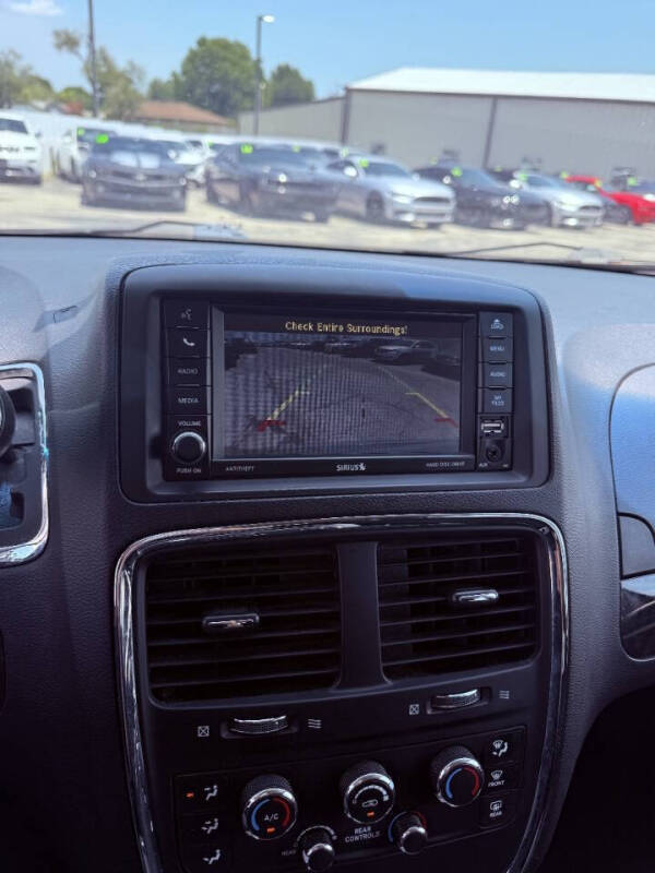 2015 Dodge Grand Caravan SXT Plus