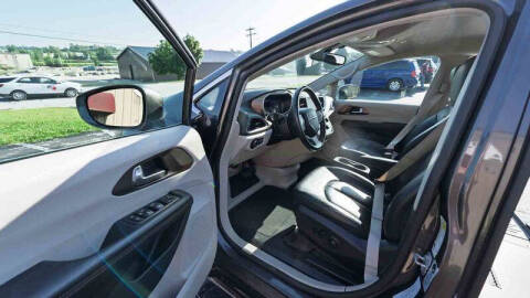 2019 Chrysler Pacifica Touring L