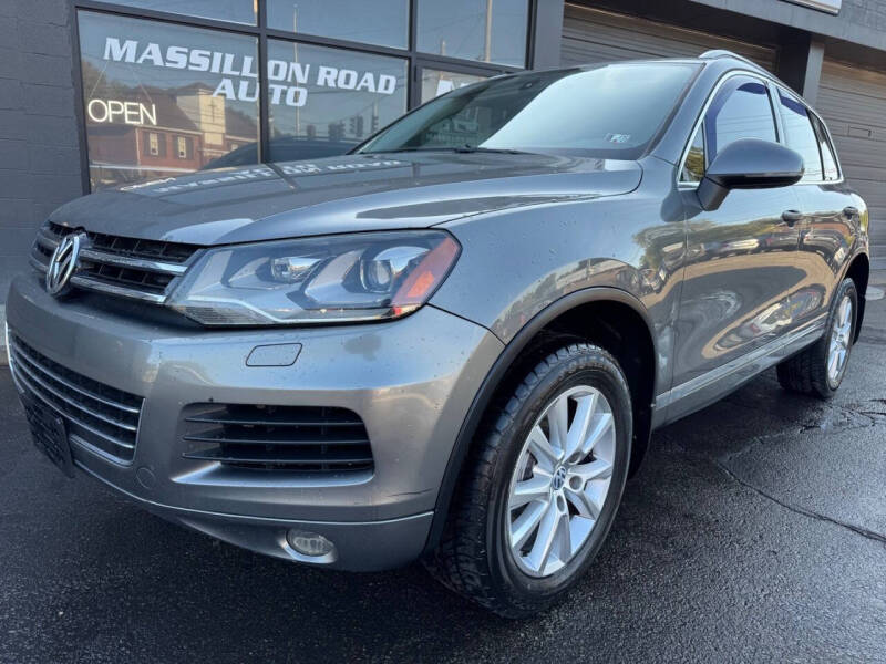 2014 Volkswagen Touareg V6 Sport