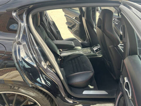 2016 Porsche Panamera GTS