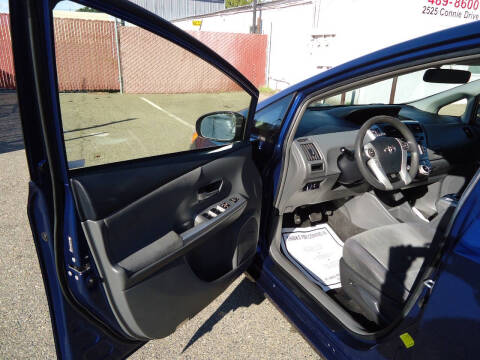 2012 Toyota Prius v Three