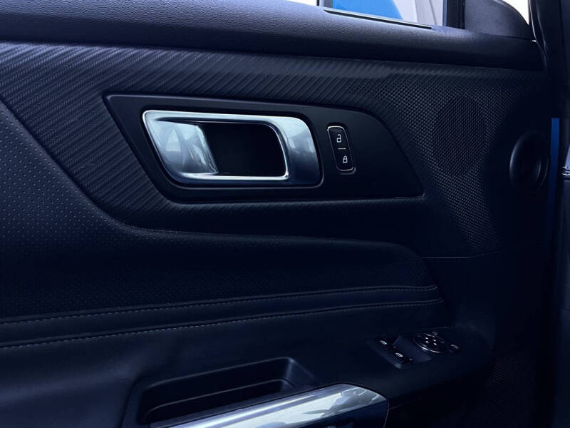 2024 Ford Mustang EcoBoost Premium