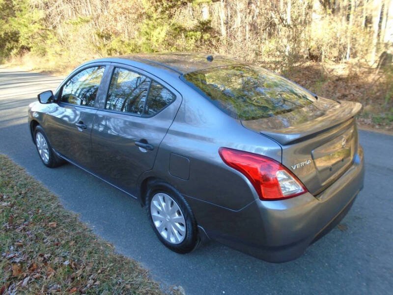 2018 Nissan Versa S Plus