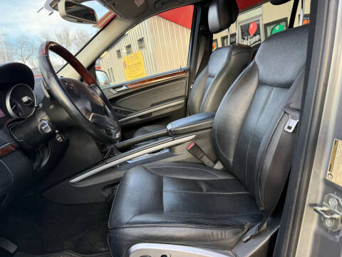 2011 Mercedes-Benz GL-Class GL 550 4MATIC