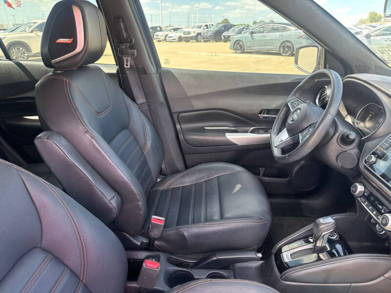 2019 Nissan Kicks SR