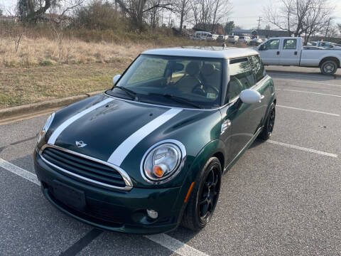 2010 MINI Cooper for sale at Auto Land Inc in Fredericksburg VA