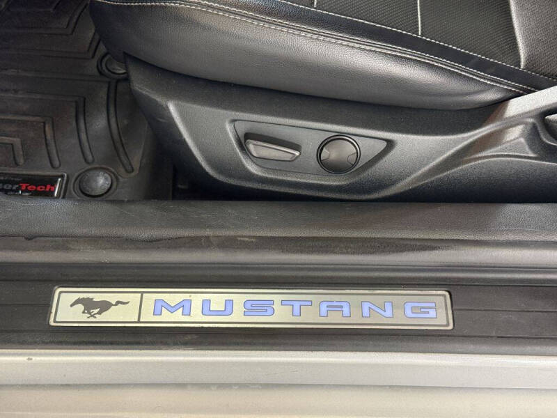 2020 Ford Mustang