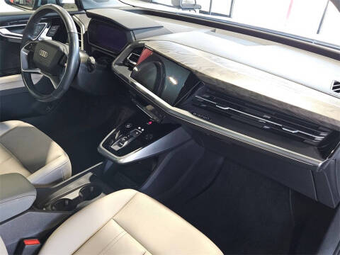 2022 Audi Q4 e-tron quattro Premium 50