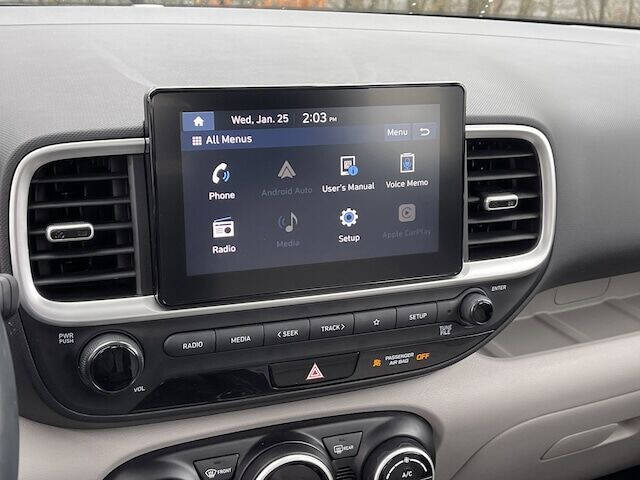 2022 Hyundai Venue SEL