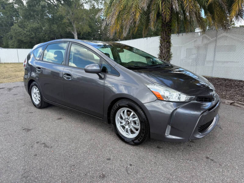 2015 Toyota Prius v Four