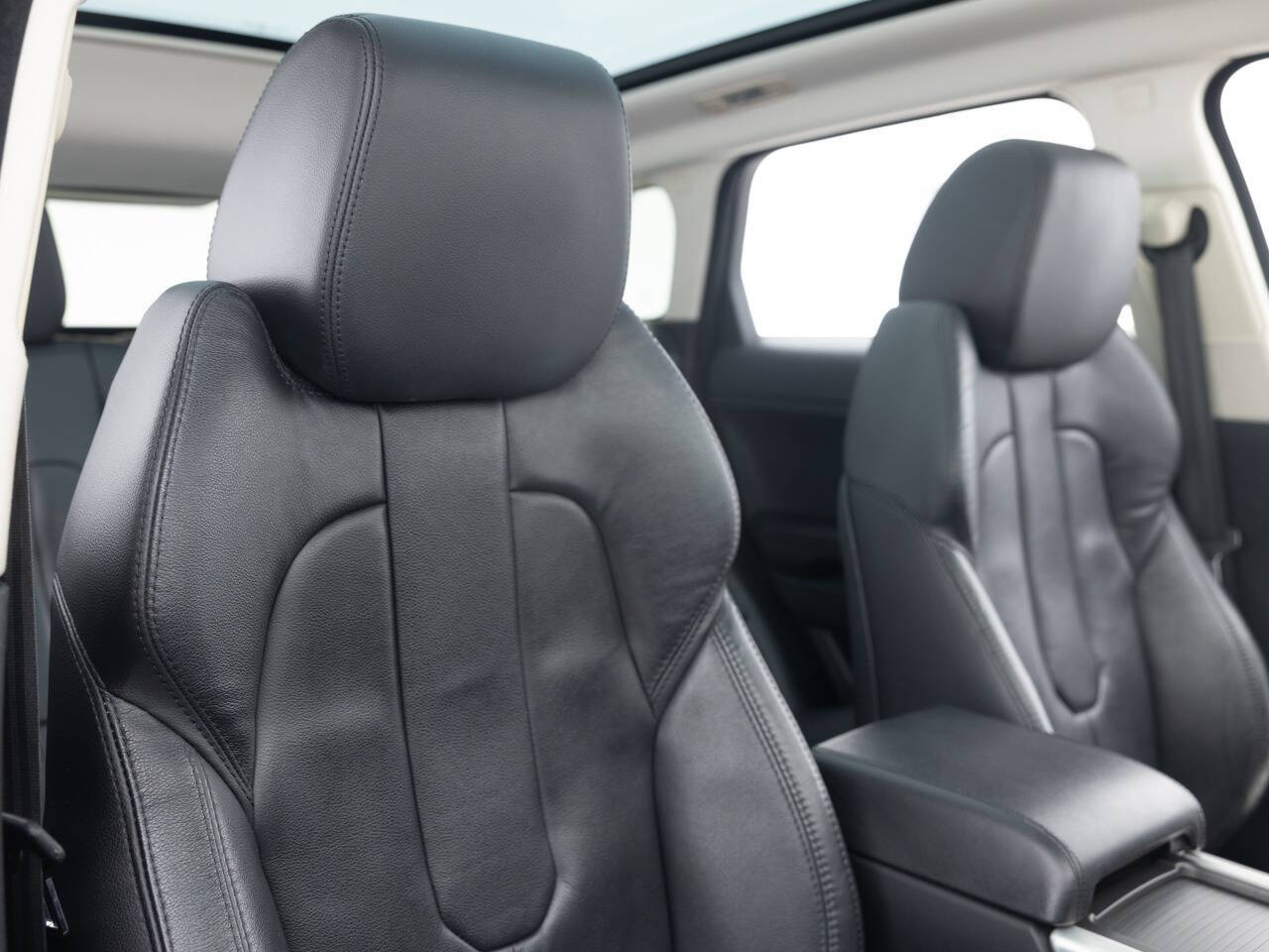 Used Car 2015 Land Rover Range Rover Evoque  Pure Plus Awd 4dr Suv For Sale Under $12,000 In Coal City, Illinois