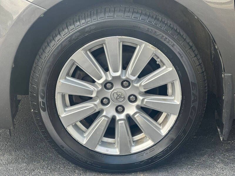 2017 Toyota Sienna LE 7-Passenger