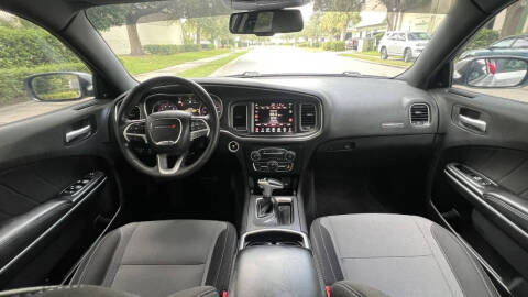 2016 Dodge Charger SXT