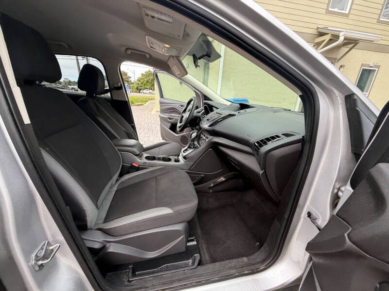 2015 Ford Escape S