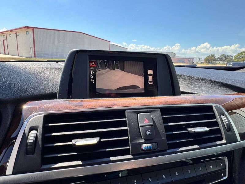 2017 BMW 3 Series 330i xDrive