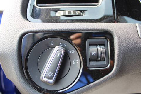 2016 Volkswagen Golf R 4Motion