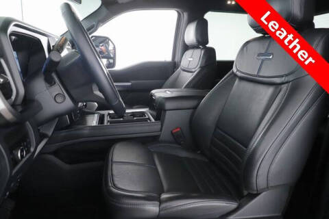 2025 Ford F-450 Super Duty Platinum