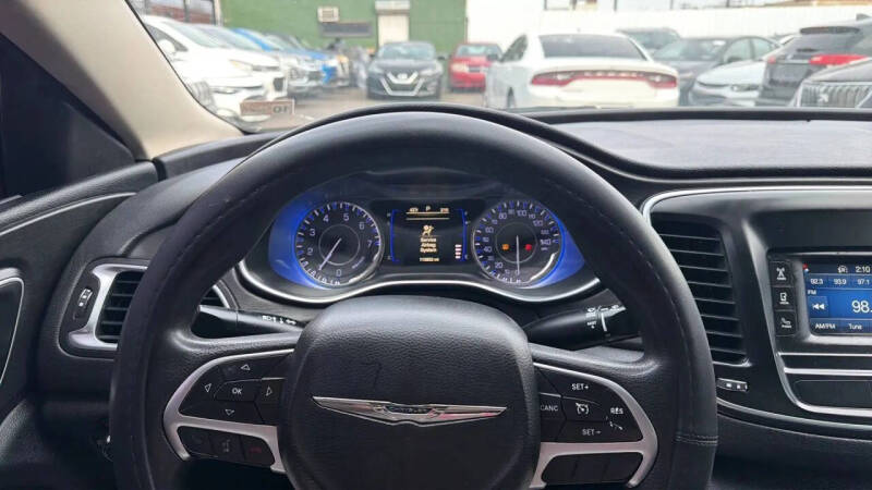 2016 Chrysler 200
