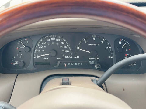 2001 Lincoln Navigator